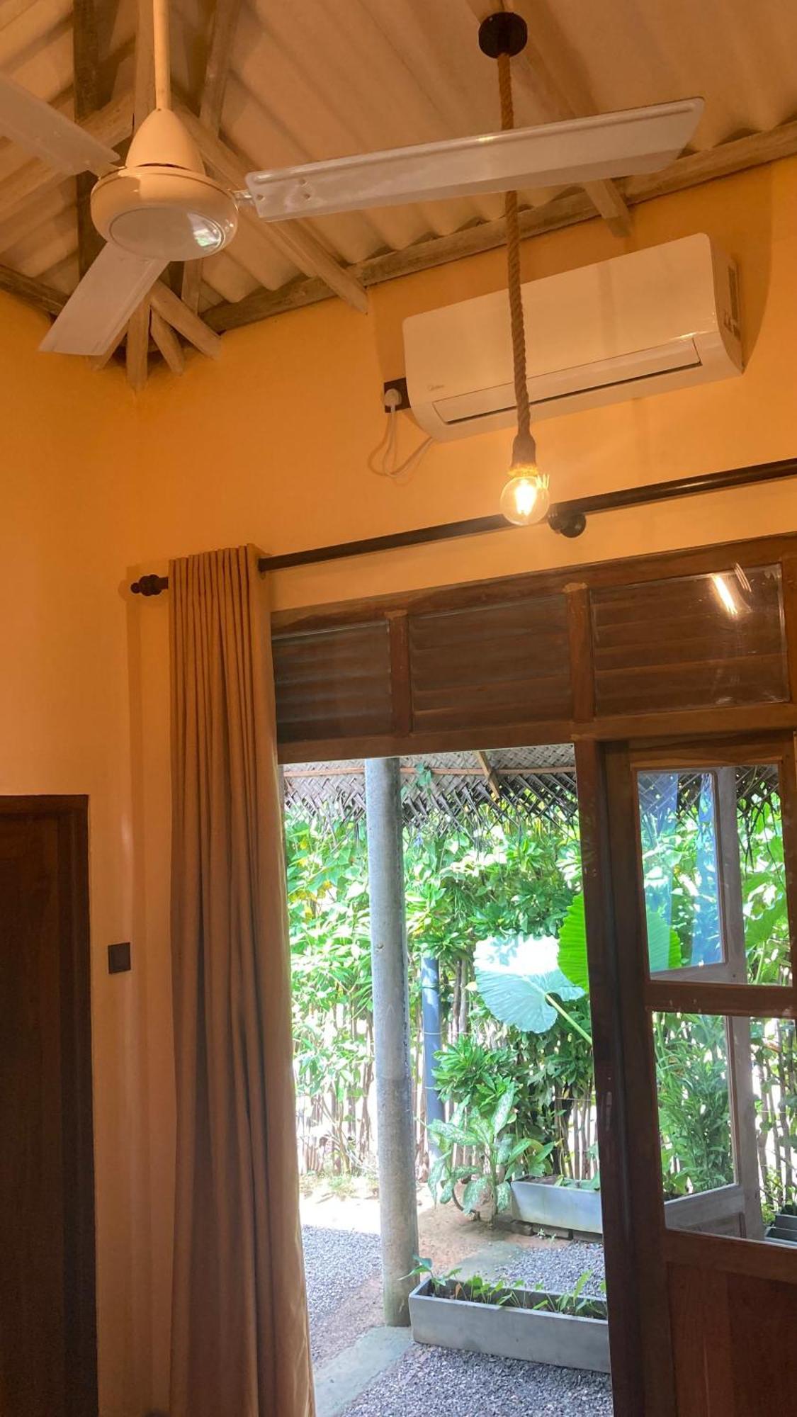 Appartamento Ayubowan Hiriketiya Dikwella Esterno foto